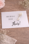 KAART " HIER BEGINT JULLIE THUIS!".